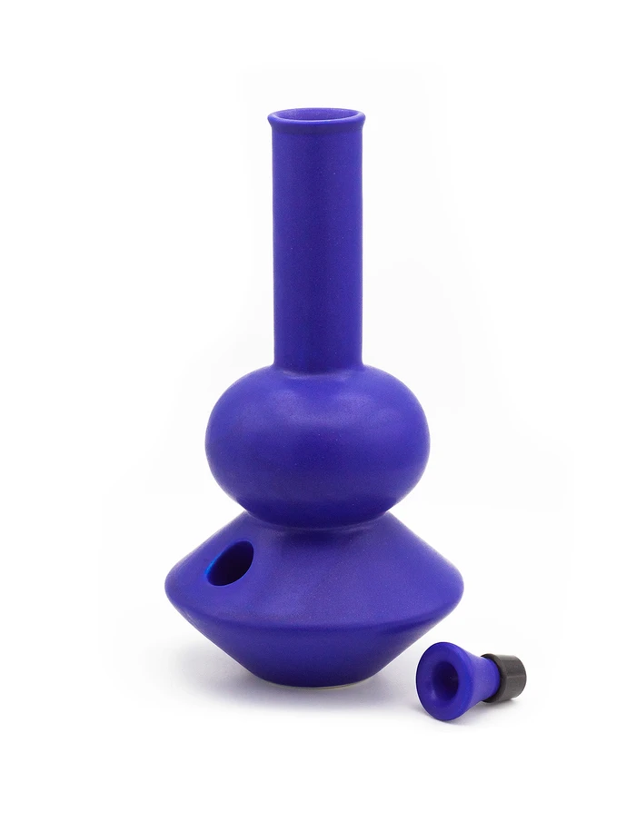 Summerland - The Land Yacht Bong : Assorted Colors